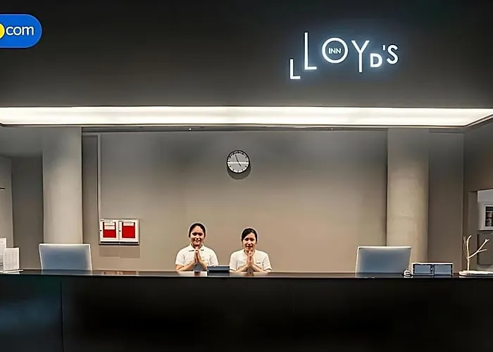 Lloyd's Bali فندق 4*