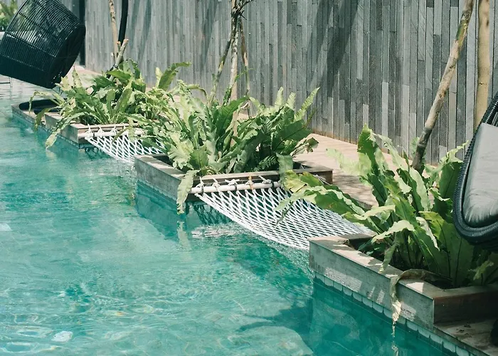 Lloyd's Bali Otel
